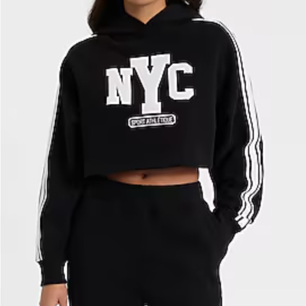 New Express Black NYC Graphic Cropped Hoodie
